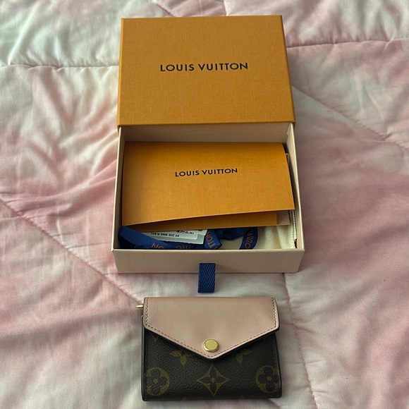 Louis Vuitton Pink and Black Monogram Wallet - Picture 1 of 6